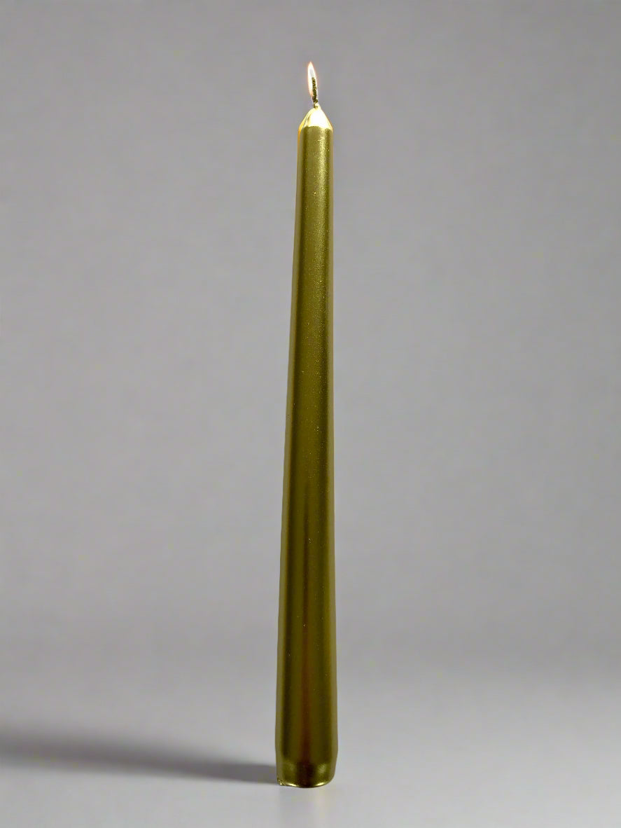Gold dinner candles