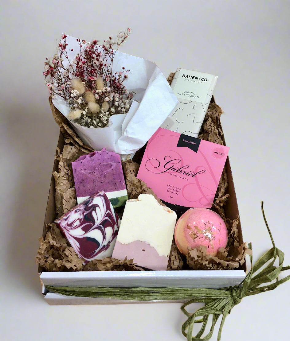 Magnolia & Rose Hamper