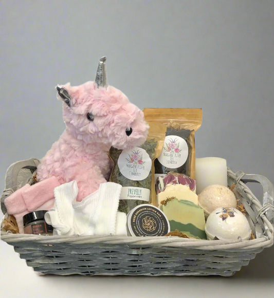 Baby girl gift basket