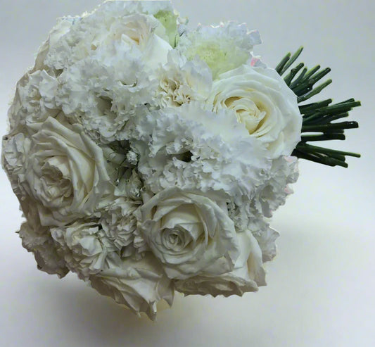 bridal bouquet in whites