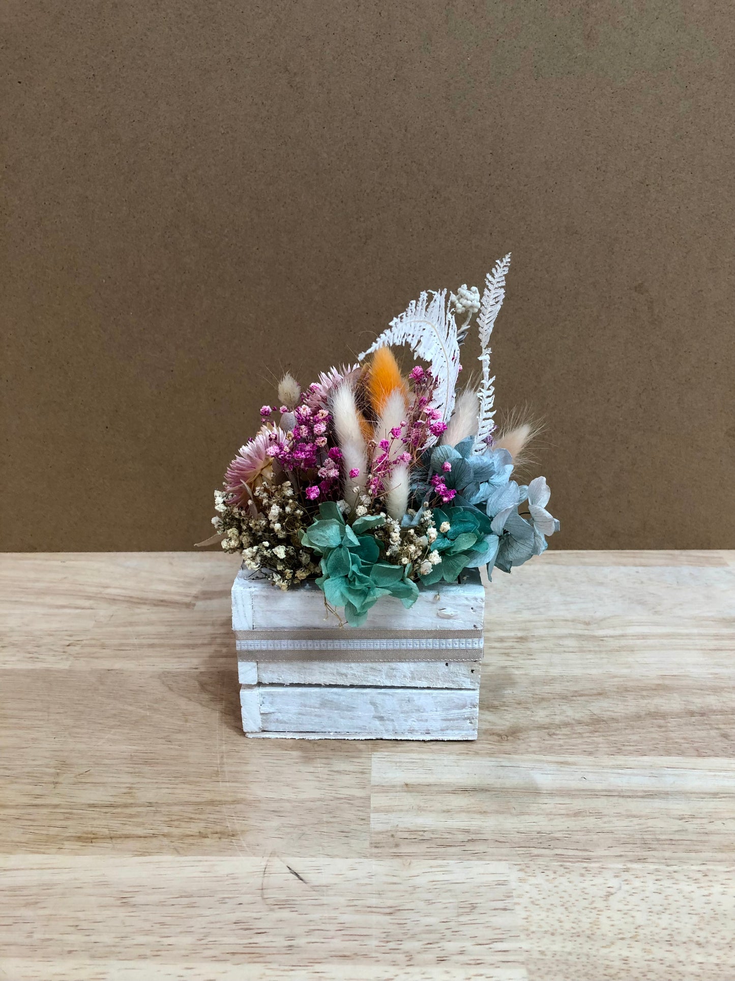 Dried flower crate