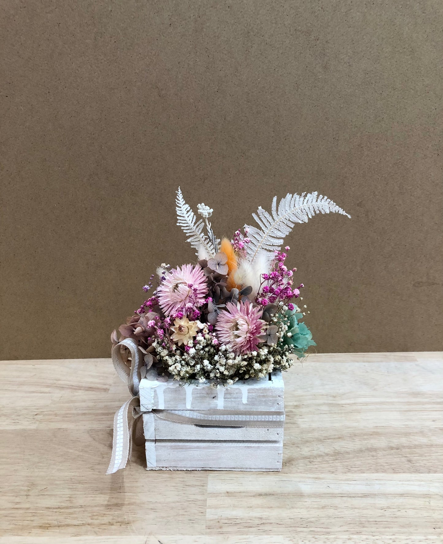 Dried flower crate