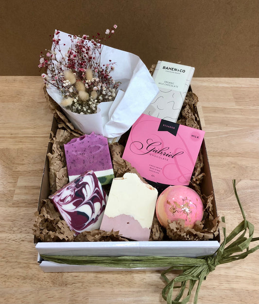 Magnolia & Rose Hamper