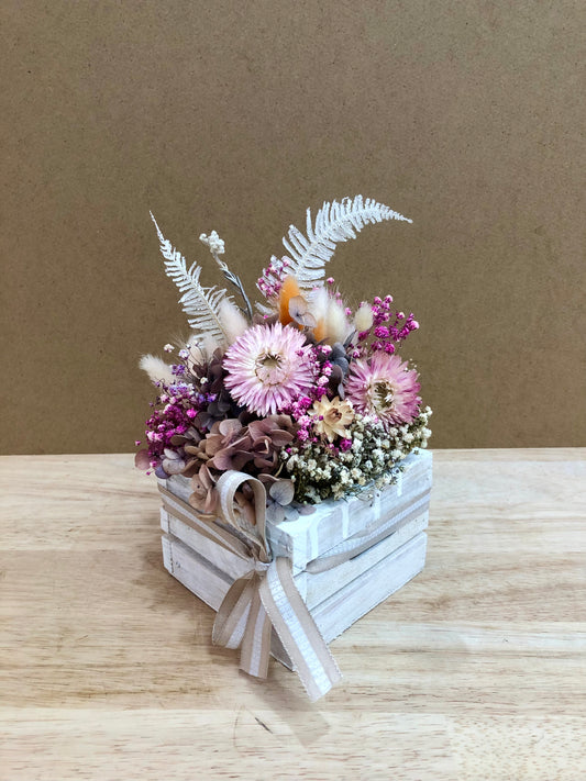 Dried flower crate