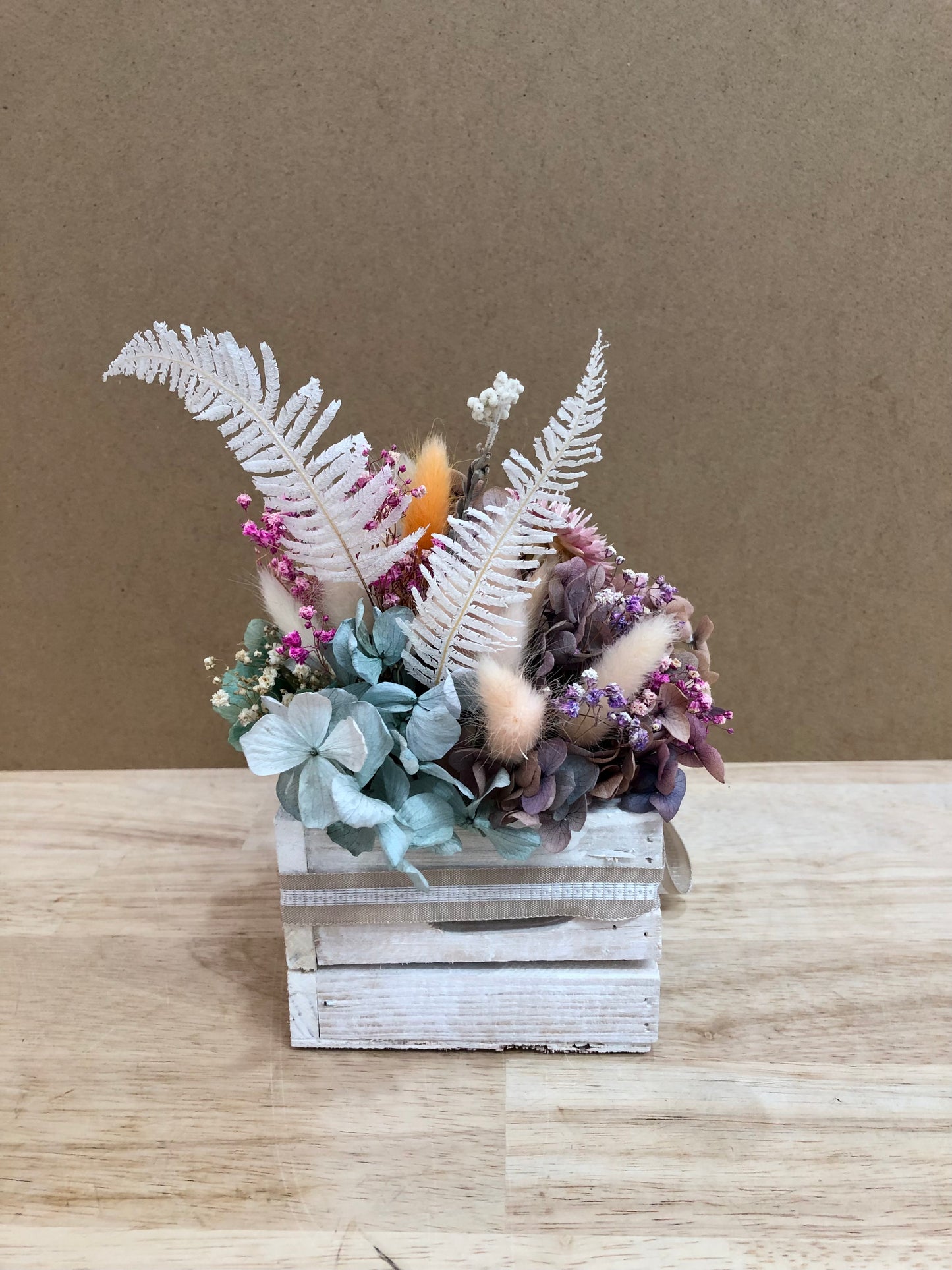 Dried flower crate