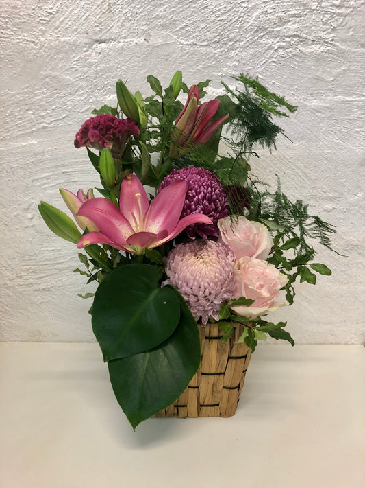 Flower basket arrangement